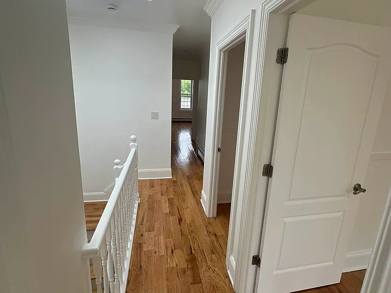 1727 E 93rd St #2 — Photo 16