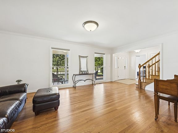 3rd image of 3604 Caine Dr