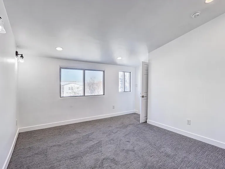3915 W 53rd Ave — Photo 35