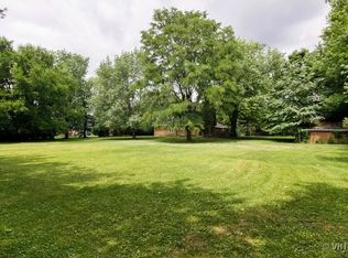 27W265 87th St, Naperville, IL