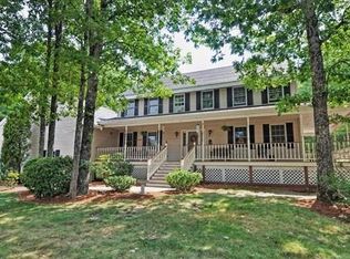 13 King Philip Rd, Franklin, MA 02038