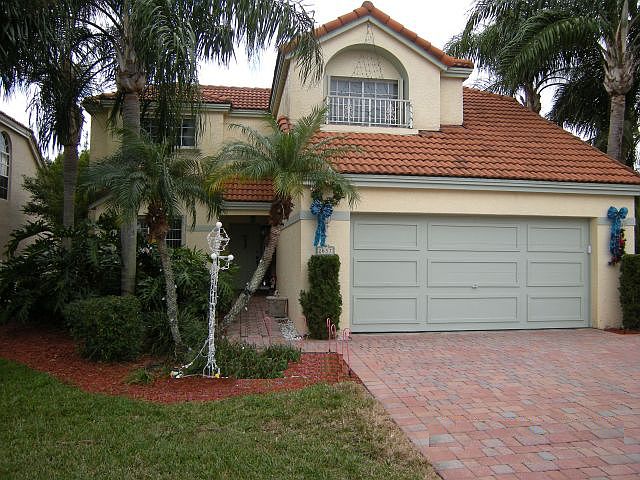 1st image of 2857 Oak Park Cir