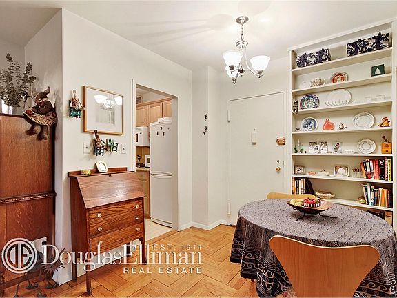 5th image of 55 E End Ave APT 15N