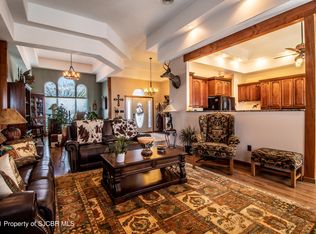 7110 Driftwood Dr, Farmington, NM 87402