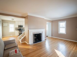 1624 Hillsboro Ave N, Golden Valley, MN 55427
