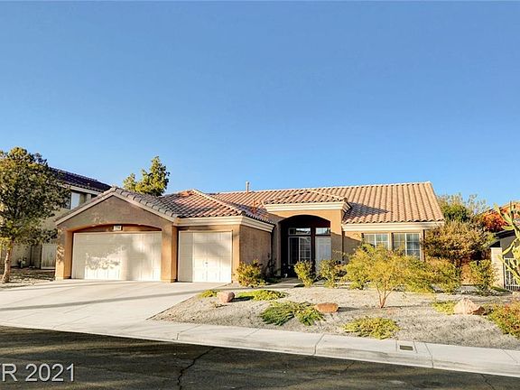 3rd image of 684 Canyon Crest Dr