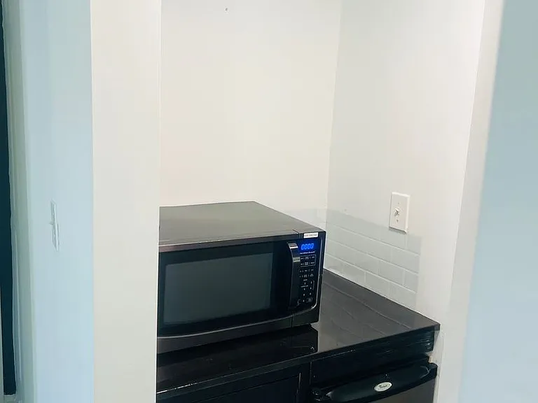 4109 S Tryon St — Photo 3