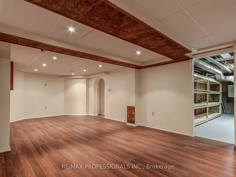 2145 Country Club Dr E #23 — Photo 27