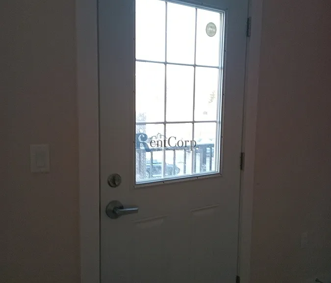 218-338 Albert St #218 — Photo 2