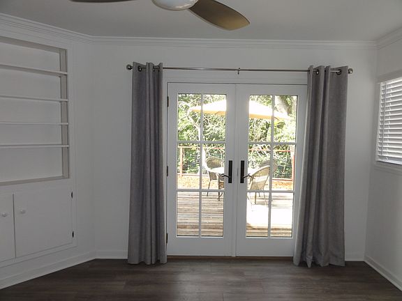 5th image of 3430 Brookside Dr
