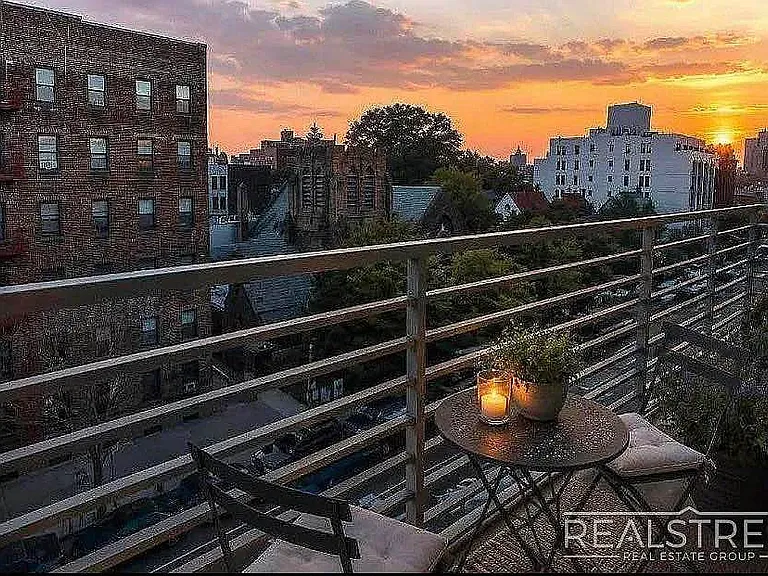 109 Winthrop St #4F — Photo 9
