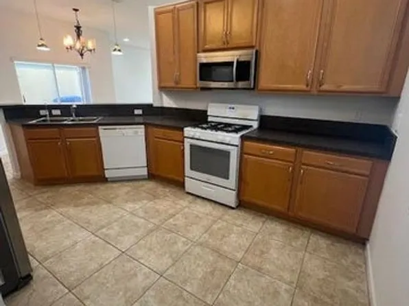 130 Newberry Ln, Royal Palm Beach, FL 33414