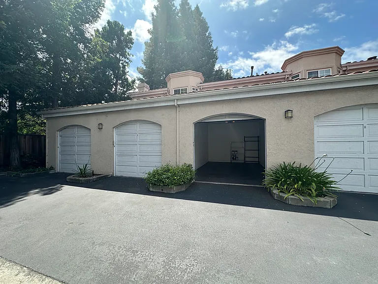 Garage View