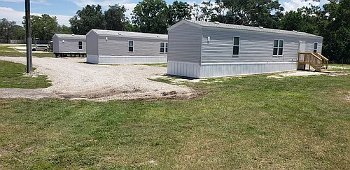 17024 Meridian Blvd Photo 1