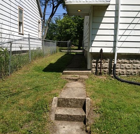 3rd image of 3840 Missouri St