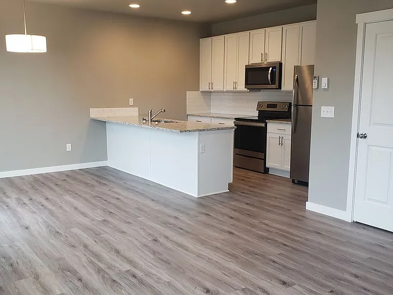 203 Susan St #A & B — Photo 3