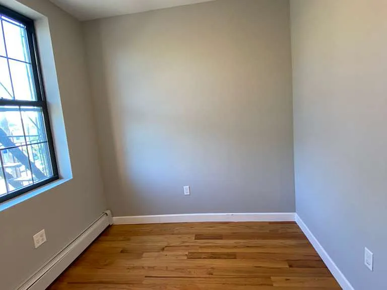 52D Yonkers Ave #3 — Photo 2