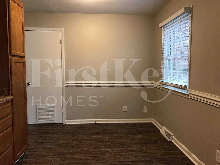 4114 Farmbrooke Dr — Photo 4