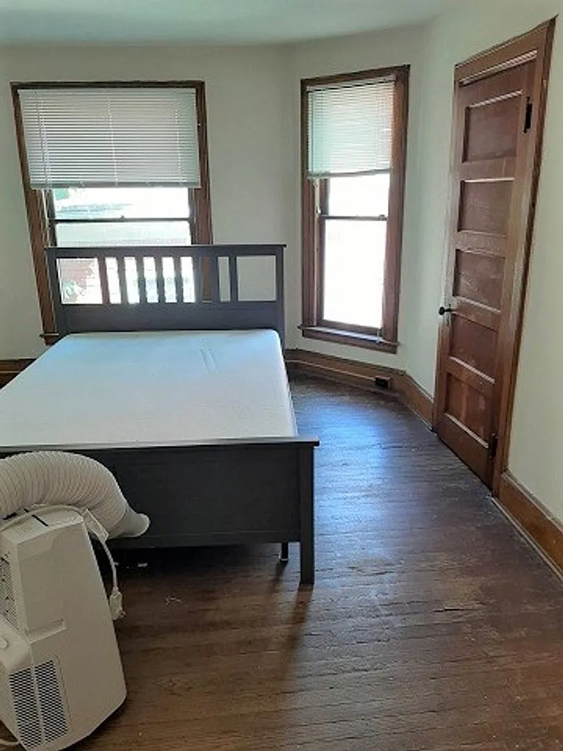 Building Photo - 115 Hudson St #115
