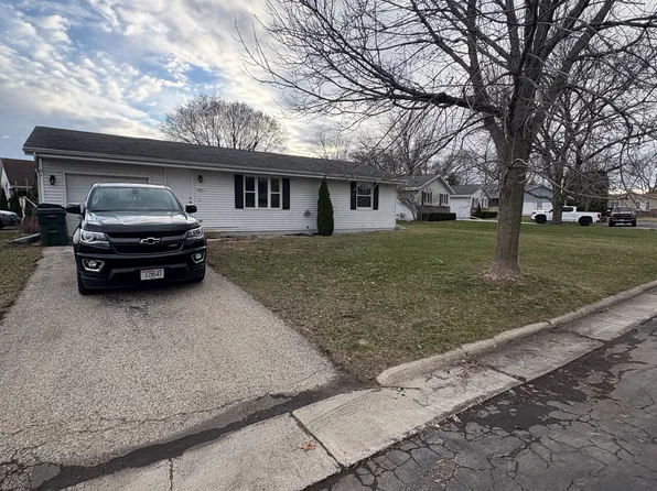 1508 Endl Blvd #501, Fort Atkinson, WI 53538