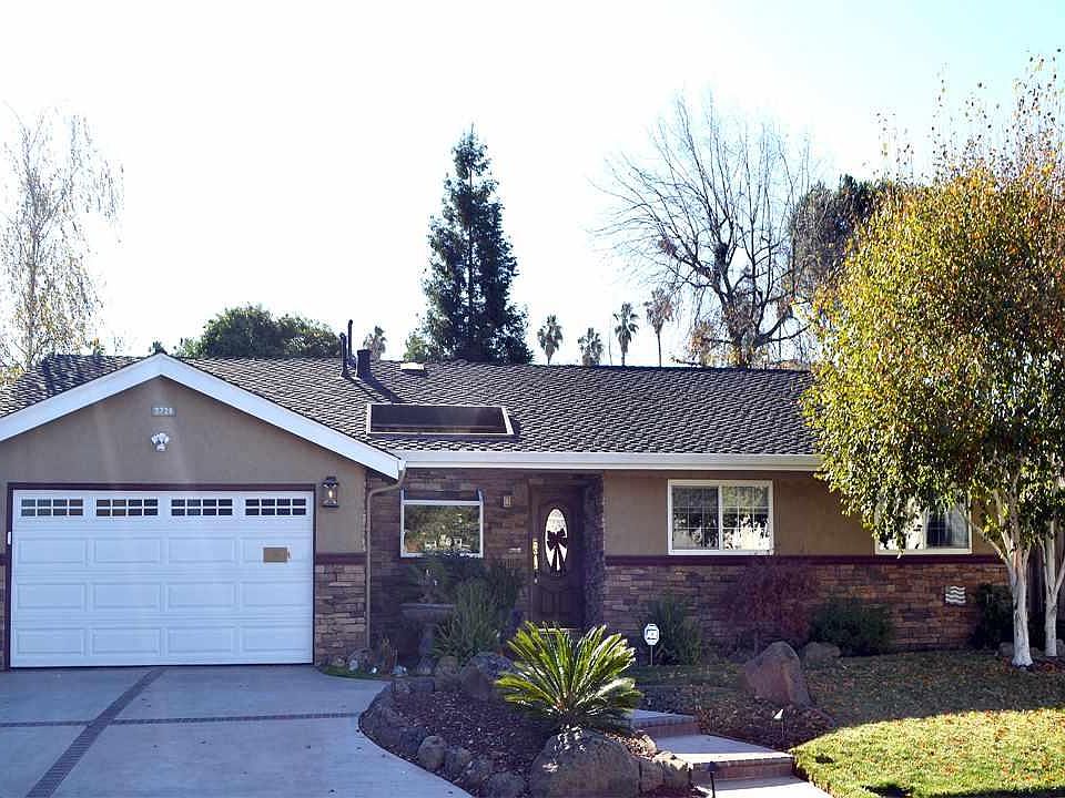 2nd image of 2728 Olive Ave