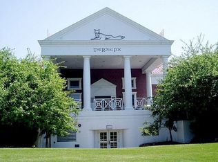 4323 Canterbury Ct, Saint Charles, IL 60174