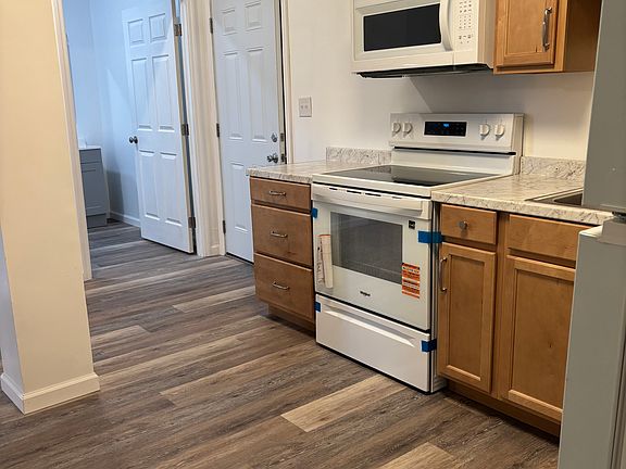 3rd image of 25 Cree Dr #3