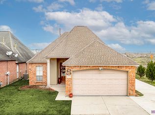 2723 Old Towne Rd, Zachary, LA 70791