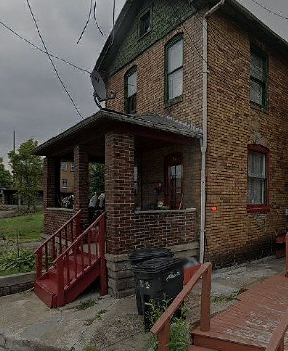 1st image of 214 Elm Aly