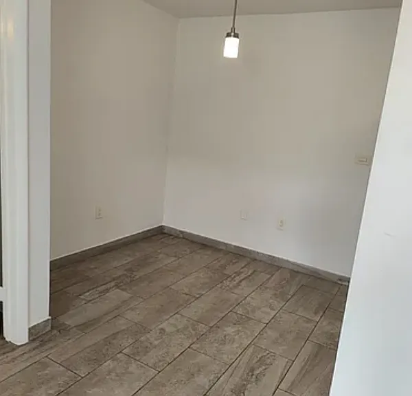 7839 N Bayshore Dr #6 — Photo 4