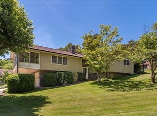 225 Stoney Brook Dr, Clyde, NC 28721