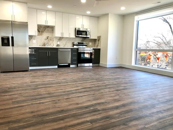 4910 Spruce St, Philadelphia, PA