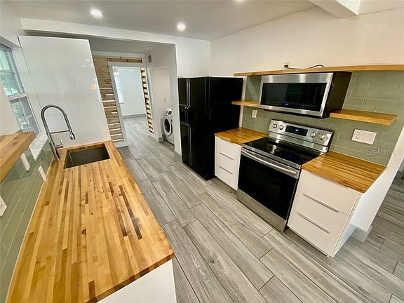 5th image of 808 61st Ave NE