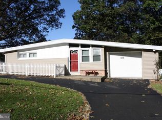 1316 Piketown Rd, Harrisburg, PA 17112