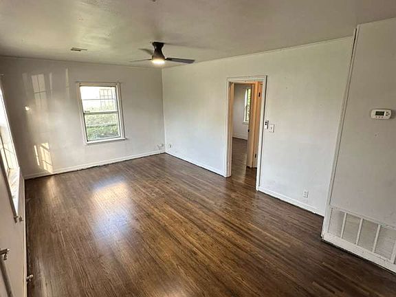 2nd image of 344 E Woodrow Pl