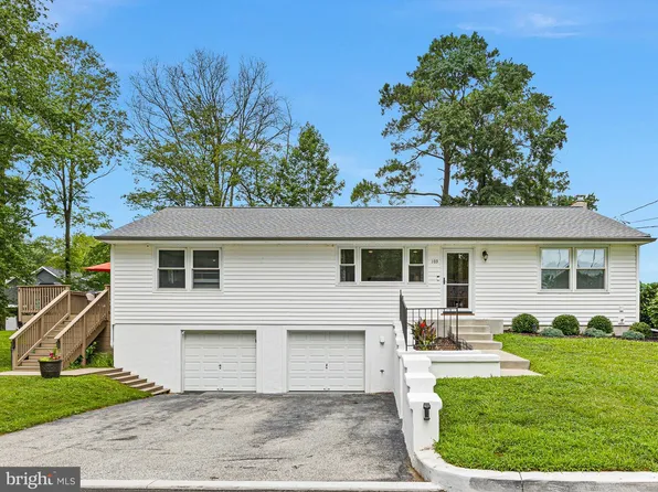 103 Smiths Ln, Bear, DE 19701