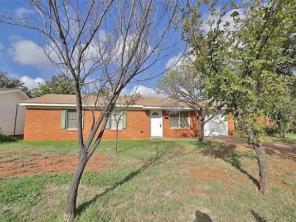 2nd image of 1648 Mimosa Dr