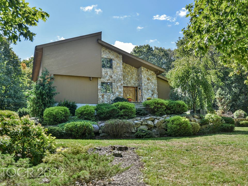 1st image of 131 Miller Rd