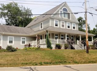 6706 N Tichigan Rd, Waterford, WI 53185