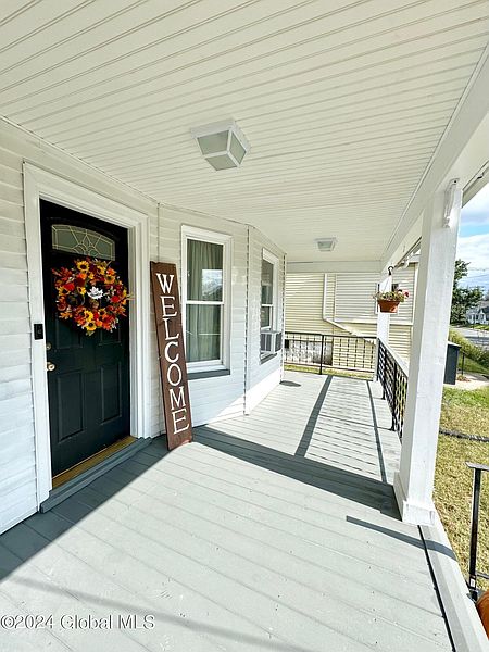 4th image of 807 1st Street Street
