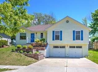 10813 N Harrison St, Kansas City, MO 64155