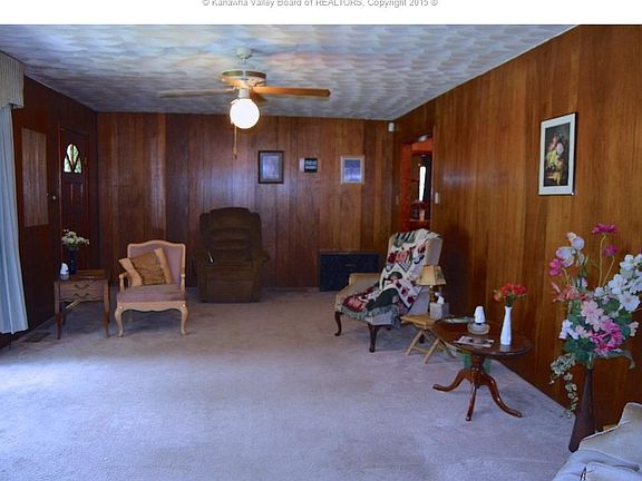 3rd image of 322 Diamond Ave