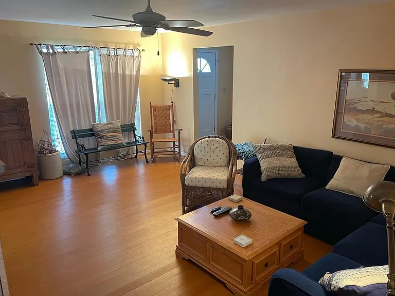 1603 Perrin Dr — Photo 6