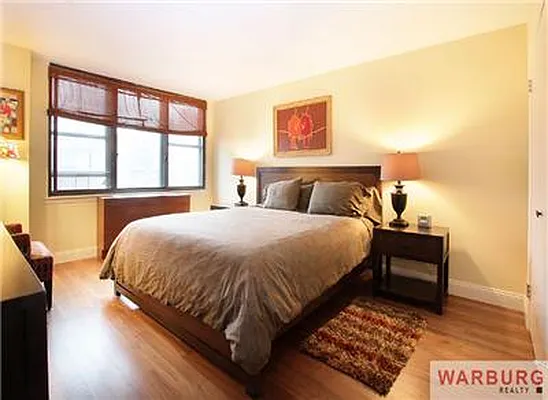 Sold by Warburg | media 13