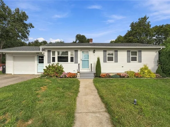14 Audrey Ct, Coventry, RI 02816