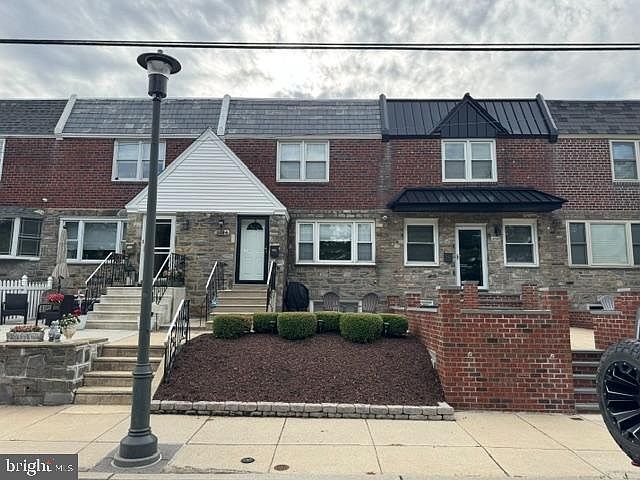 1st image of 3222 S 13th St