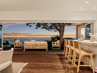 9279 Sierra Mar Dr, Los Angeles, CA, 90069