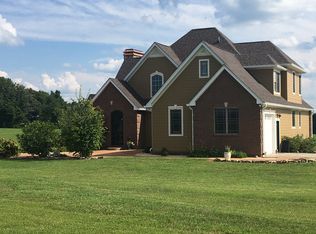 456 Windswept Ln, Russell Springs, KY 42642