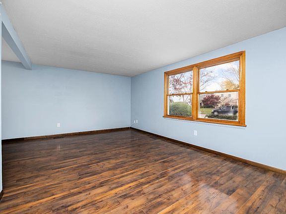 5th image of 311 Brunswick Dr
