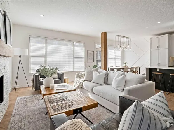 119 N Riviera Vw, Cochrane, AB T4C 0Z1